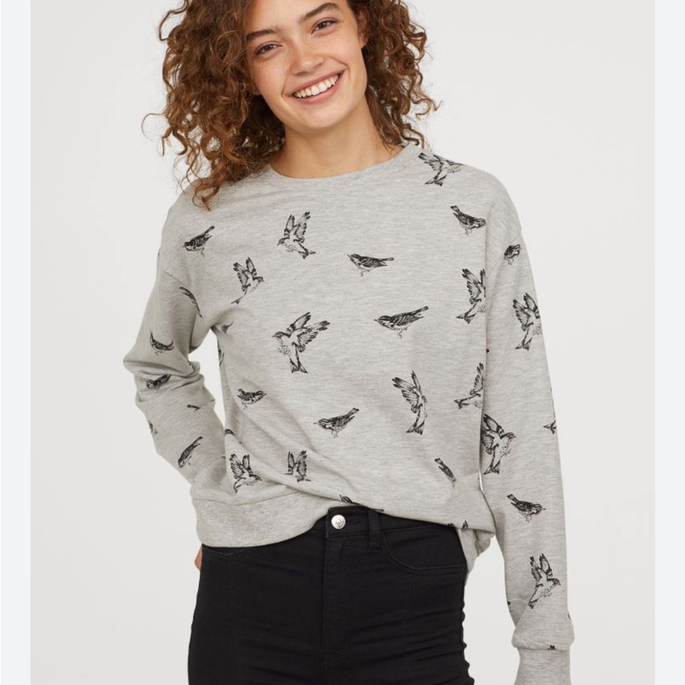 H&M Gray Bird Print Sweatshirt